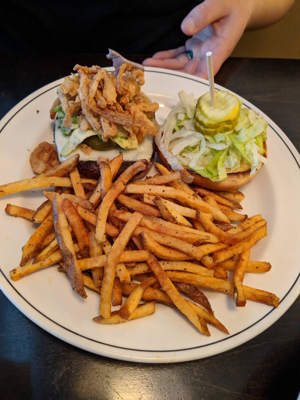 Michael Forbes Bar & Grille | restaurant | 128 W 63rd St, Kansas City, MO 64113, USA | 8163334355 OR +1 816-333-4355