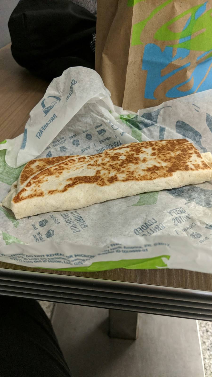 Taco Bell | restaurant | 5221 Gullen Mall, Detroit, MI 48202, USA | 3135772031 OR +1 313-577-2031