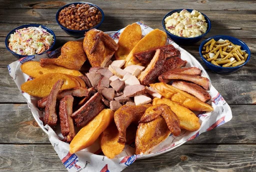 Bandanas Bar-B-Q | restaurant | 4608 N Illinois St, Fairview Heights, IL 62208, USA | 6182222060 OR +1 618-222-2060