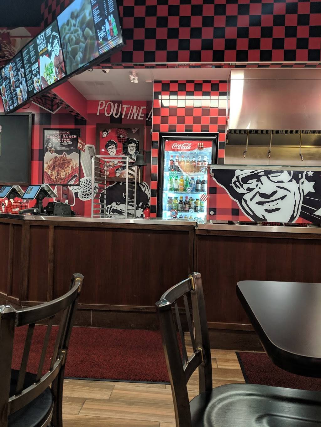 Smokes Poutinerie | restaurant | 85 Resolution Dr, Brampton, ON L6W 0A6, Canada | 9054502922 OR +1 905-450-2922