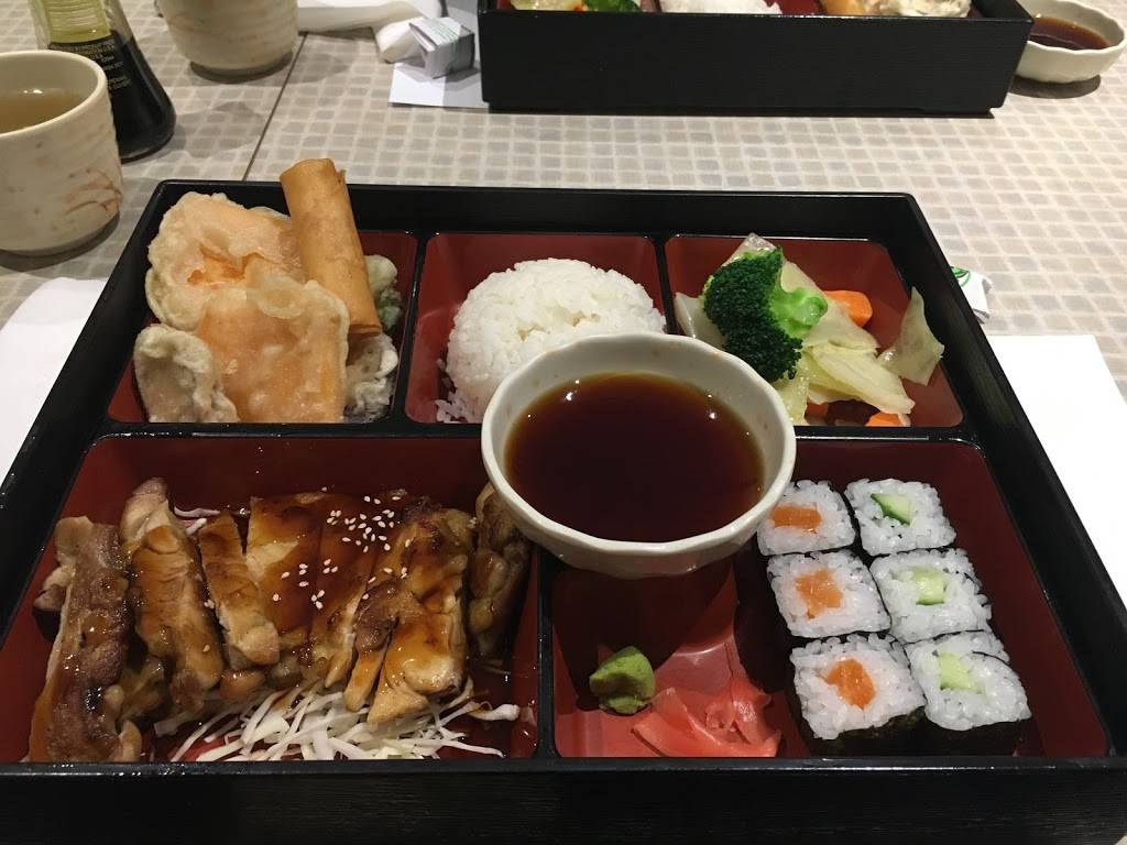 Komachi Japanese Restaurant | restaurant | 15440 Bayview Ave, Aurora, ON L4G 7J1, Canada | 9058413841 OR +1 905-841-3841