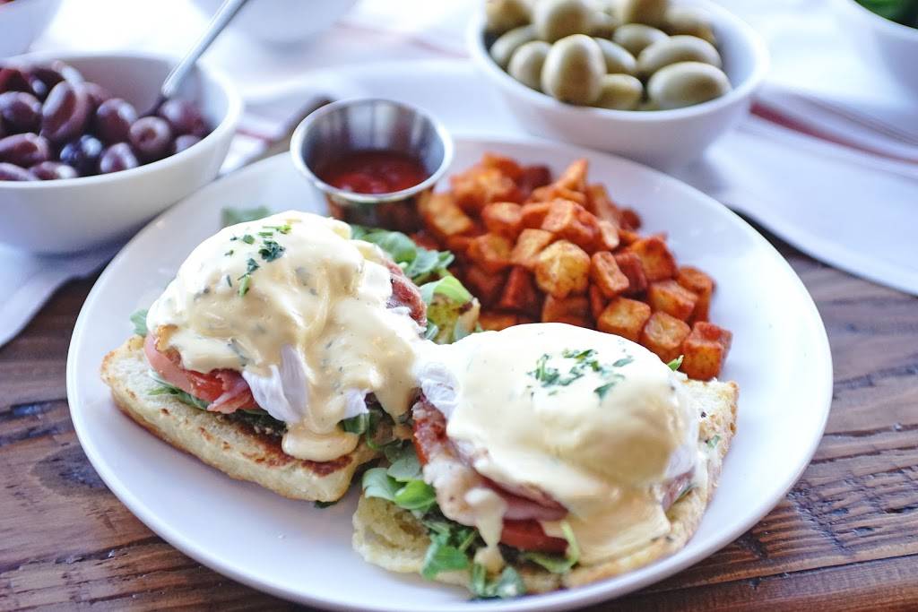 Augustines Bar & Bakery | bakery | 1668 Selby Ave, St Paul, MN 55104, USA | 6514473729 OR +1 651-447-3729