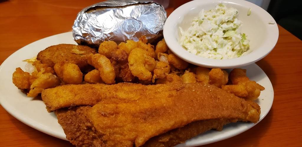 SALT WATER GRILLE | restaurant | 7036 SC-90, Longs, SC 29568, USA | 8433901001 OR +1 843-390-1001