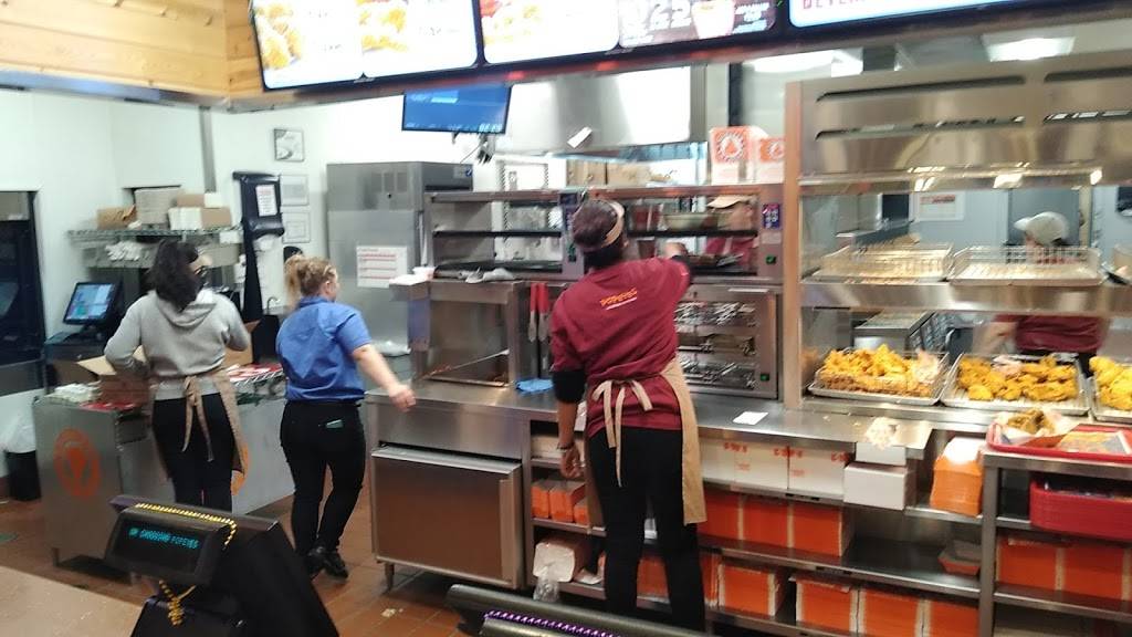 Popeyes Louisiana Kitchen | restaurant | 5658 Parkway Blvd, West Valley City, UT 84128, USA | 8018405188 OR +1 801-840-5188