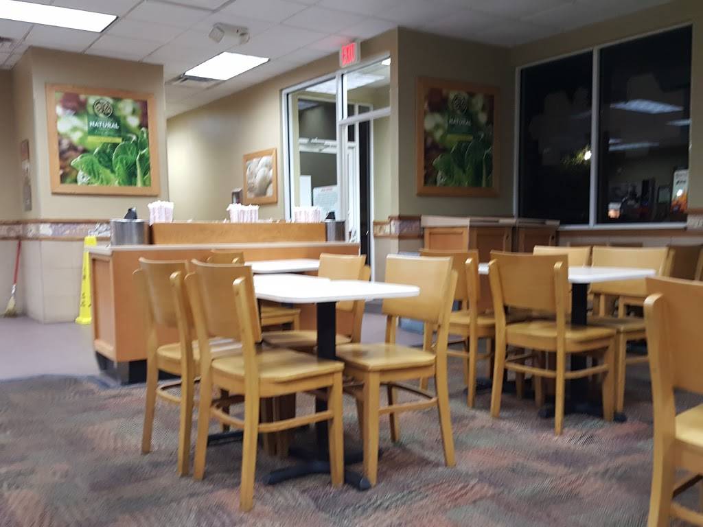 Wendys | restaurant | 831 Yamato Rd, Boca Raton, FL 33431, USA | 5619972008 OR +1 561-997-2008