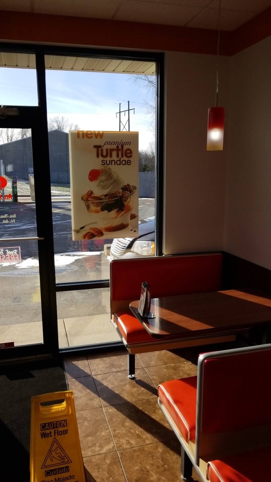 A&W Restaurant | restaurant | 3630 Riverside Dr, Green Bay, WI 54301, USA | 9203470314 OR +1 920-347-0314