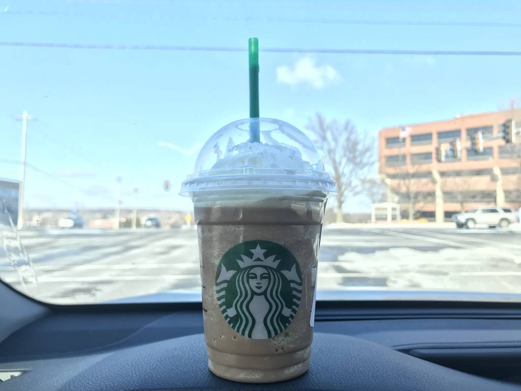Starbucks | cafe | 11701 College Blvd, Overland Park, KS 66210, USA | 9134988572 OR +1 913-498-8572
