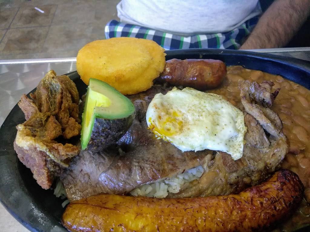 Mr Pollo- Aguila de Oro | restaurant | 6123 Mission St, Daly City, CA 94014, USA | 4154945076 OR +1 415-494-5076