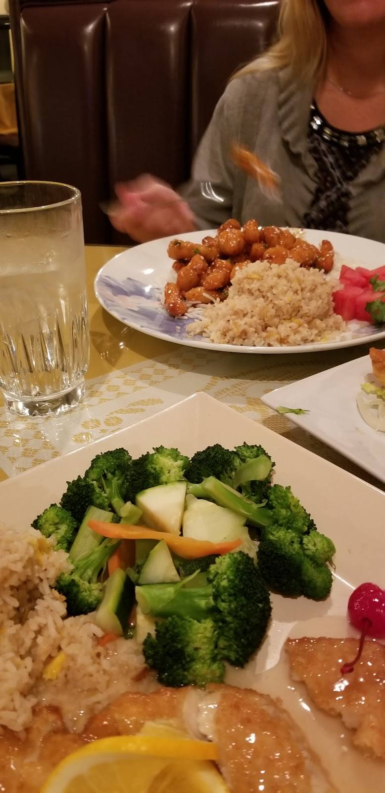 Silver Pond | restaurant | 6523 N Academy Blvd, Colorado Springs, CO 80918, USA | 7195949343 OR +1 719-594-9343