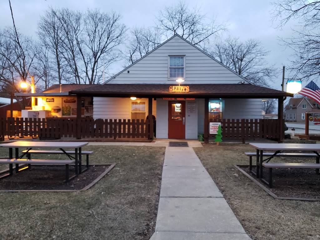 Ludys | restaurant | 9828 US-150, Edwards, IL 61528, USA | 3096926446 OR +1 309-692-6446