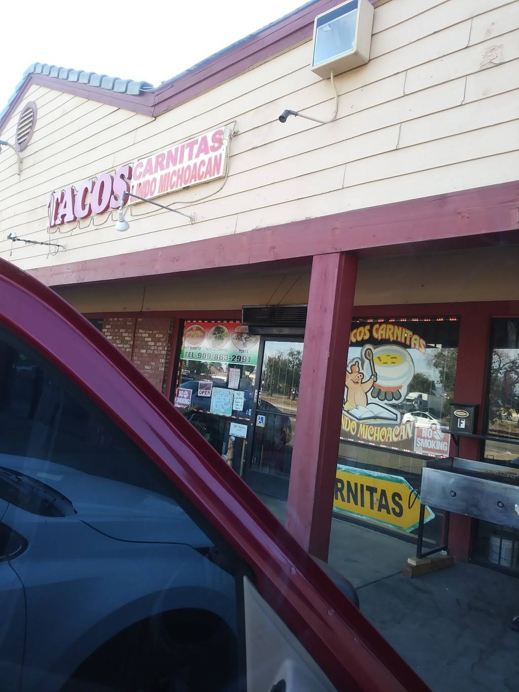 Tacos Carnitas Lindo Michoacan | restaurant | 26498 Base Line St, Highland, CA 92346, USA | 9098632991 OR +1 909-863-2991