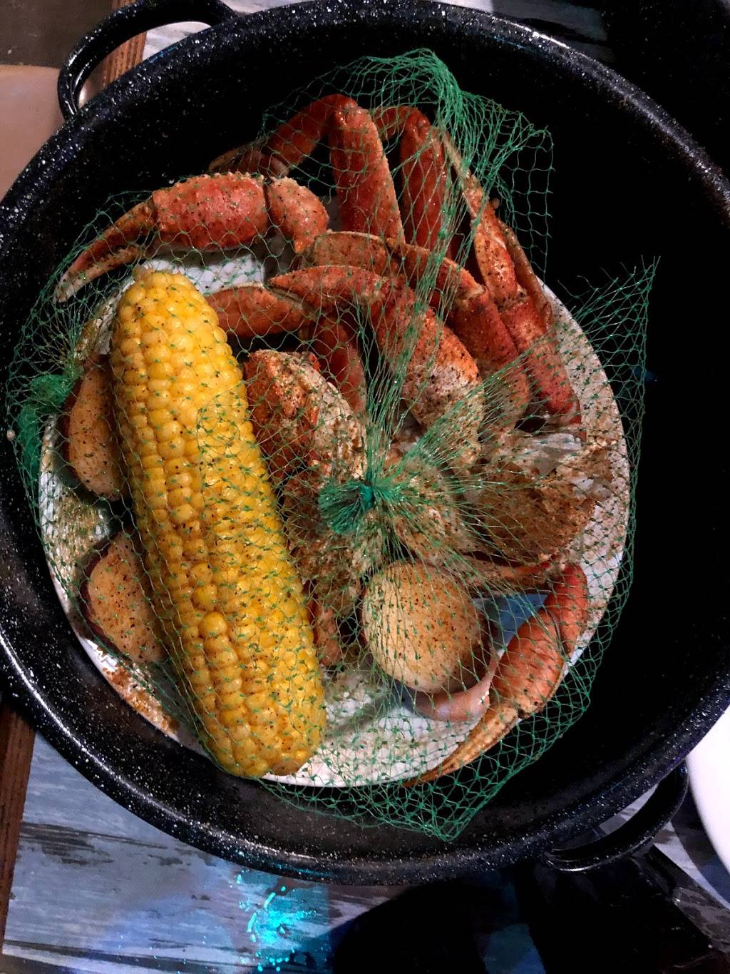 Joes Crab Shack | restaurant | 3040 Western Center Blvd, Fort Worth, TX 76131, USA | 6822861000 OR +1 682-286-1000