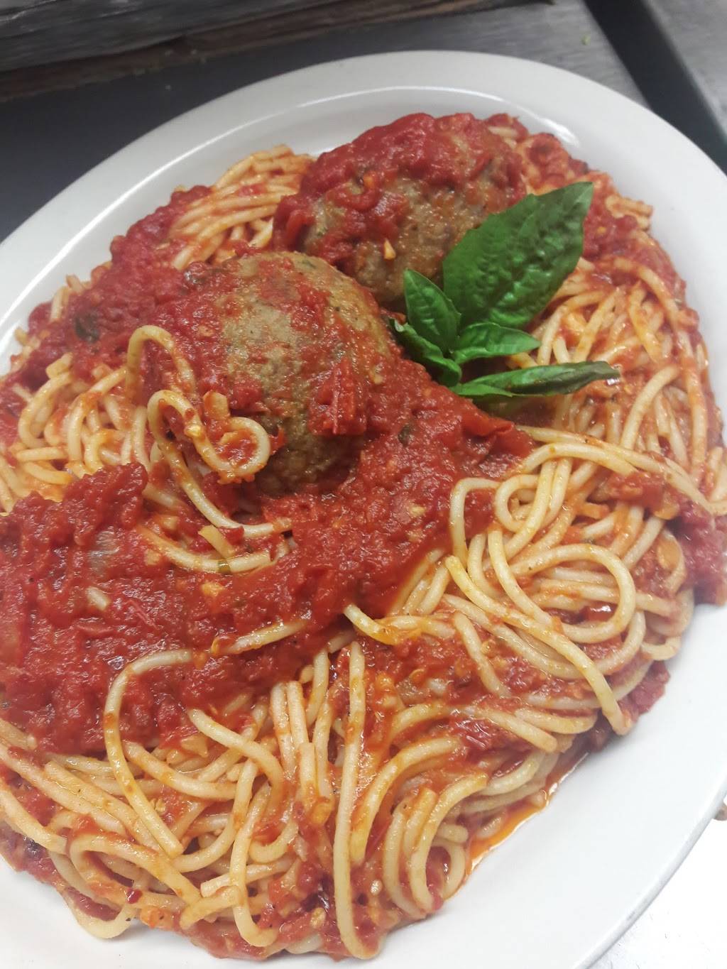 The Original Mama Mias Pizza | meal delivery | 4638 N Cumberland Ave, Chicago, IL 60656, USA | 7736258500 OR +1 773-625-8500