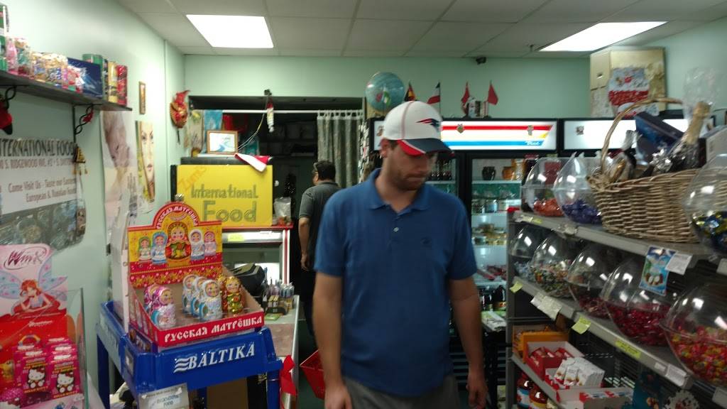 Zumis International Food | restaurant | 2400 S Ridgewood Ave Unit #3, South Daytona, FL 32119, USA | 3866756818 OR +1 386-675-6818