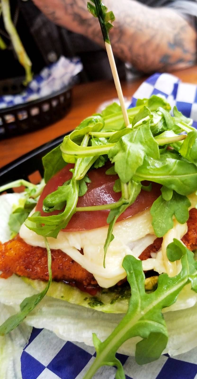 Royals Hot Chicken | restaurant | 736 E Market St, Louisville, KY 40202, USA | 5029197068 OR +1 502-919-7068