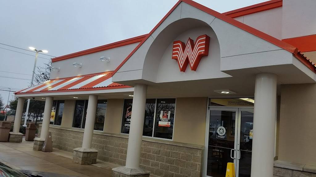 Whataburger | restaurant | 3239 SE Military Dr, San Antonio, TX 78223, USA | 2103379115 OR +1 210-337-9115