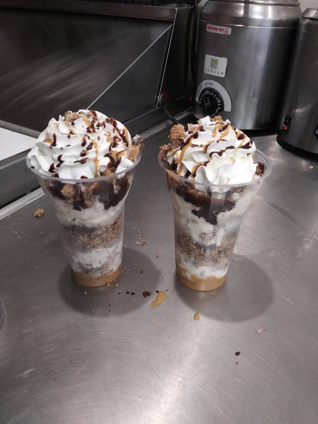 Dunkin Donuts | cafe | 3934 49th St N, St. Petersburg, FL 33709, USA | 7274829689 OR +1 727-482-9689