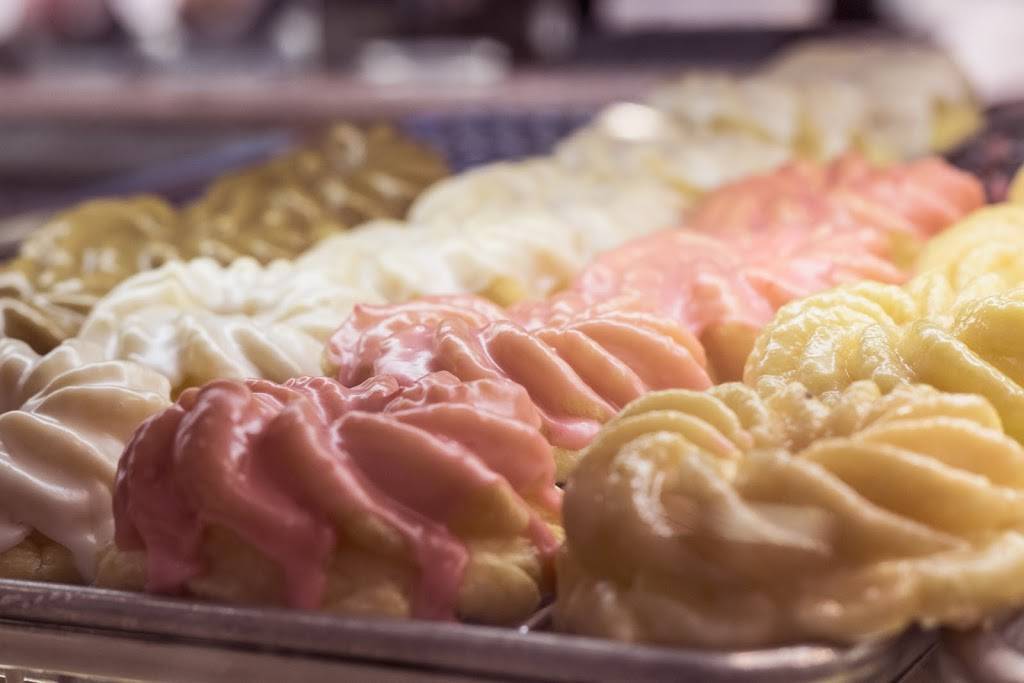 Donut Star Sandwiches and Bagels | cafe | 5365 Alton Pkwy # C, Irvine, CA 92604, USA | 8557336688 OR +1 855-733-6688