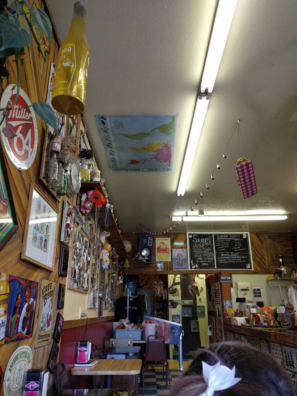 Yellow Submarine | restaurant | 920 Holman Way, Sparks, NV 89431, USA | 7753586040 OR +1 775-358-6040