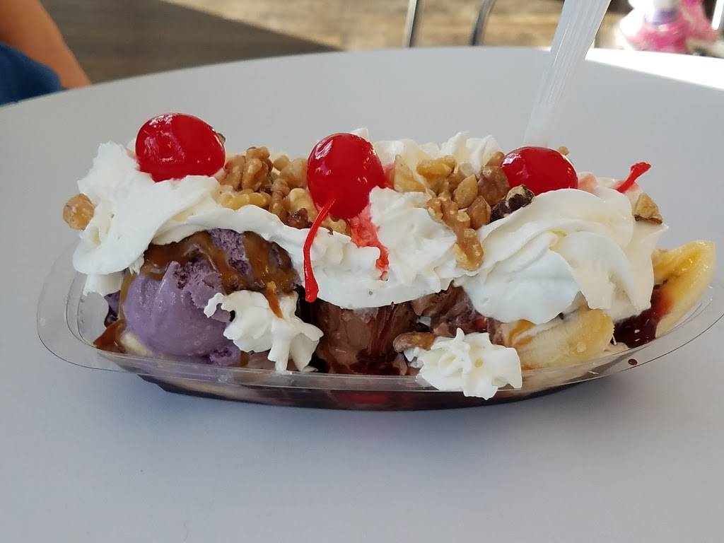 Retro Burger & Ice Cream | restaurant | 795 Massachusetts Ave, Arlington, MA 02476, USA | 7817772139 OR +1 781-777-2139