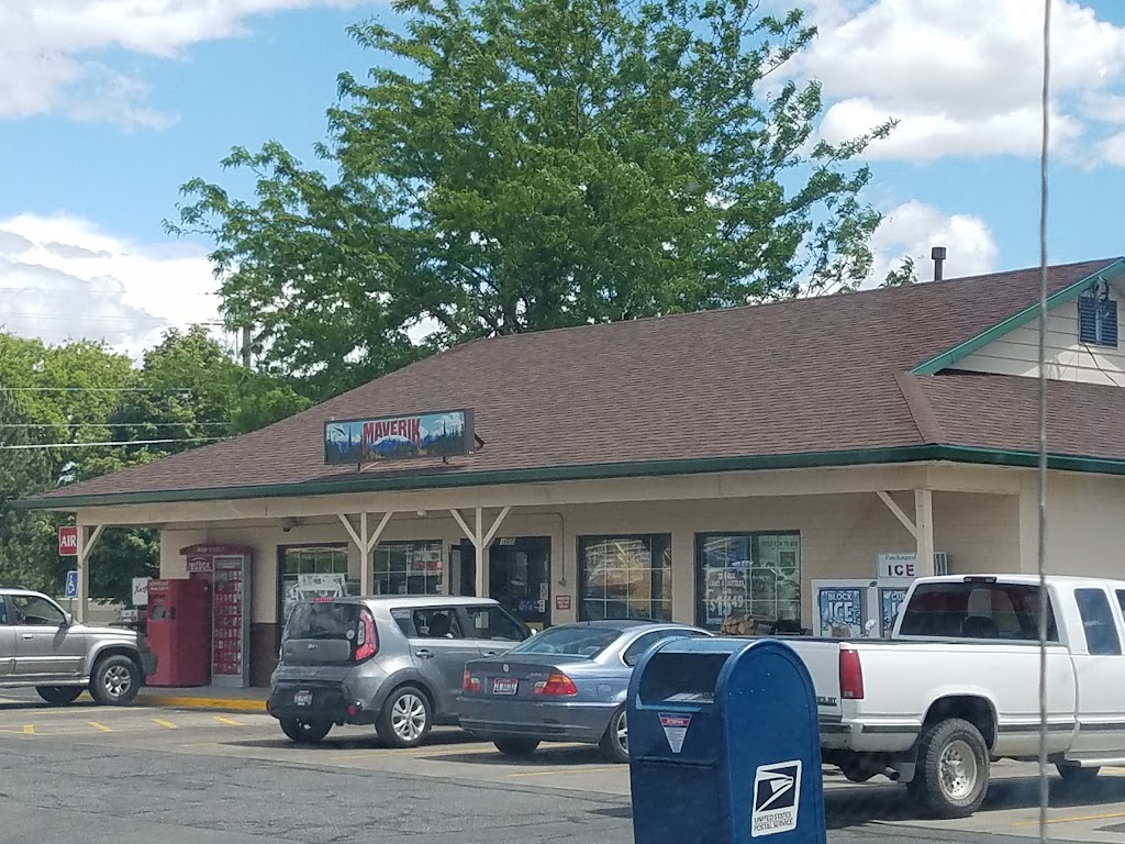 Maverik Adventures First Stop | restaurant | 1605 W Cherry Ln, Meridian, ID 83642, USA | 2088876411 OR +1 208-887-6411