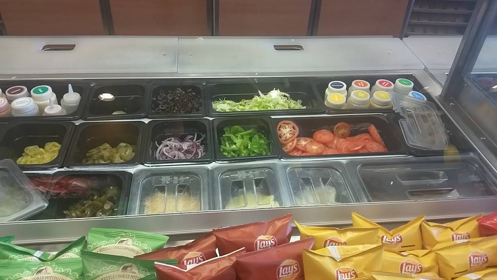 Subway | meal takeaway | 27020 Pacific Hwy S Suite A-103 #D, Kent, WA 98032, USA | 2539413424 OR +1 253-941-3424