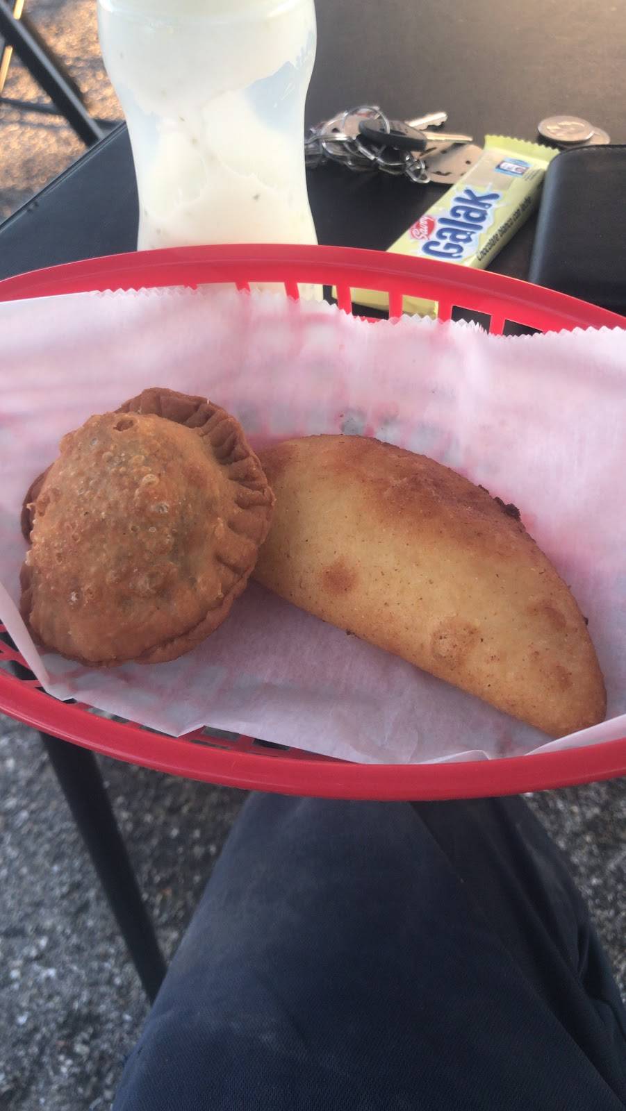 Villa Venezuela | restaurant | 2791 Bee Ridge Rd, Sarasota, FL 34239, USA | 9418944767 OR +1 941-894-4767