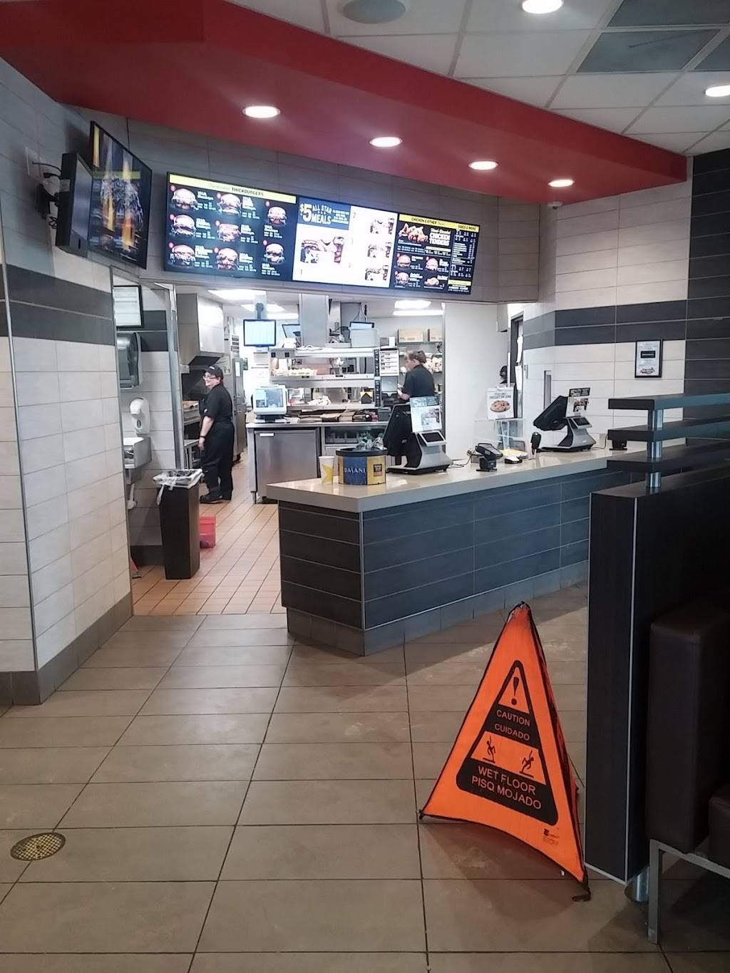 Hardees | restaurant | 811 N 205th St, Elkhorn, NE 68022, USA | 4025508074 OR +1 402-550-8074