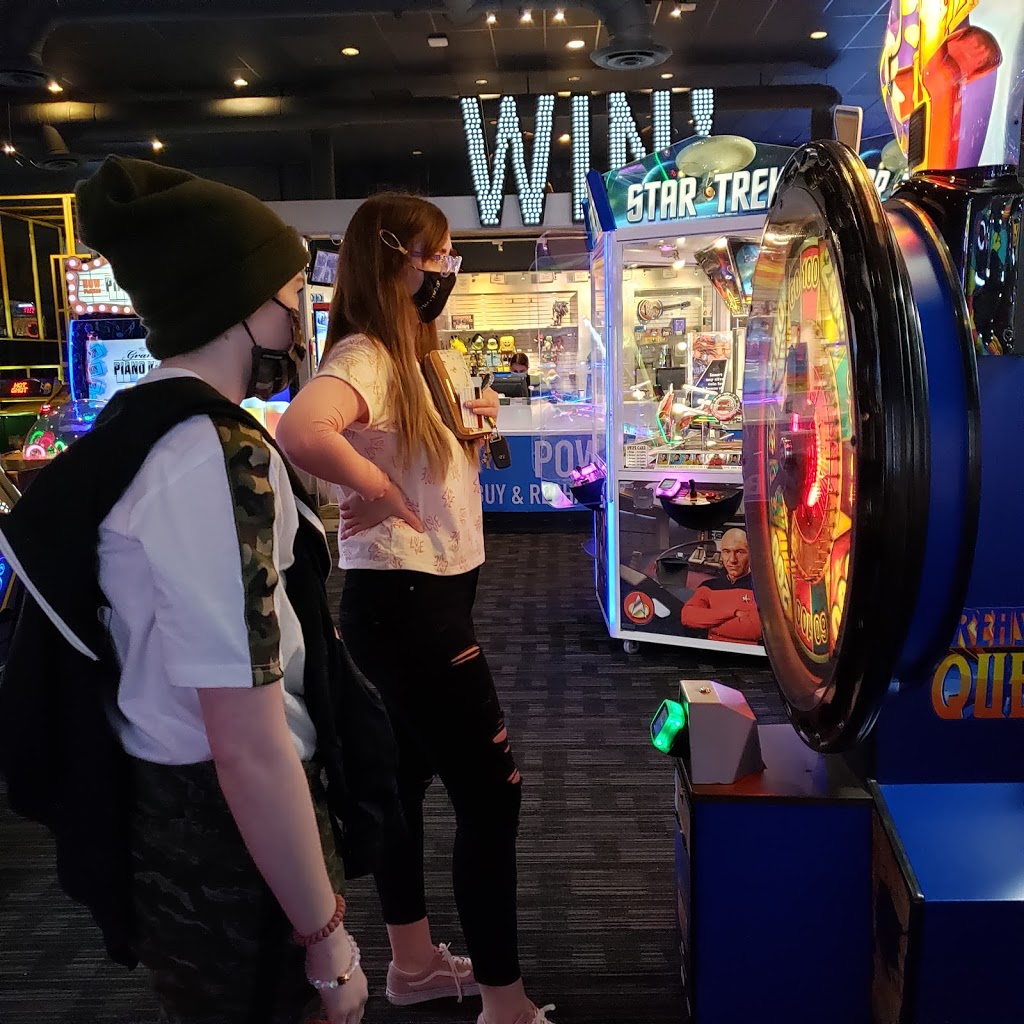 Dave & Busters | restaurant | 40 Providence Pl, Providence, RI 02903, USA | 4012704555 OR +1 401-270-4555