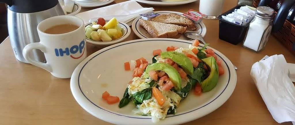 IHOP | restaurant | 109 Bergen St, Newark, NJ 07103, USA | 9738021555 OR +1 973-802-1555