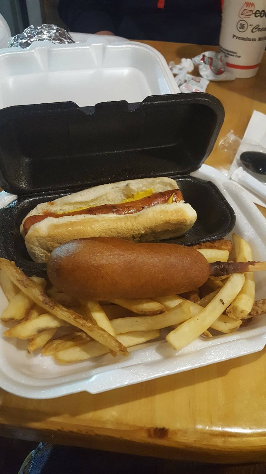 Cook Out | restaurant | 2195 Jackson Ave W, Oxford, MS 38655, USA | 6622811152 OR +1 662-281-1152