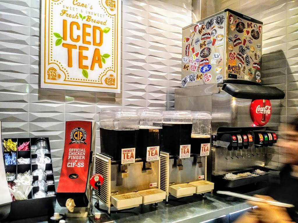 Raising Canes Chicken Fingers | meal takeaway | 223 S Euclid St, Anaheim, CA 92802, USA | 7147760121 OR +1 714-776-0121