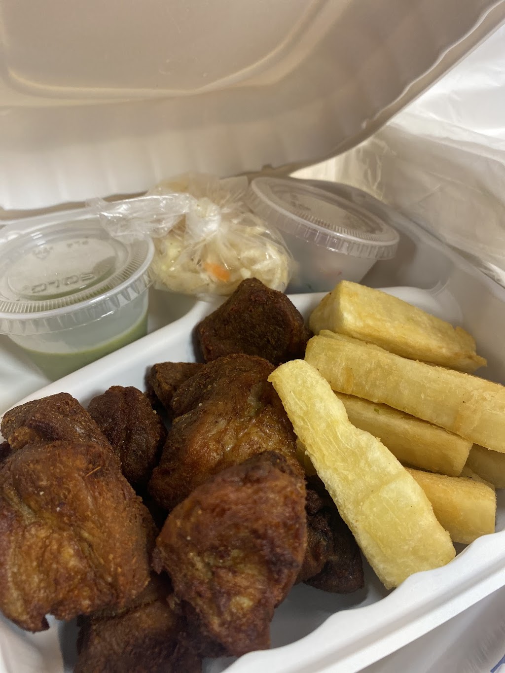 Barberrys Bar & Grill | restaurant | 2423 Hickerson Dr, Silver Spring, MD 20902, USA | 3013488127 OR +1 301-348-8127