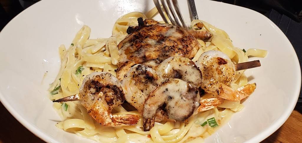 Outback Steakhouse | restaurant | 145 Pelham St # 147, Methuen, MA 01844, USA | 9786861122 OR +1 978-686-1122