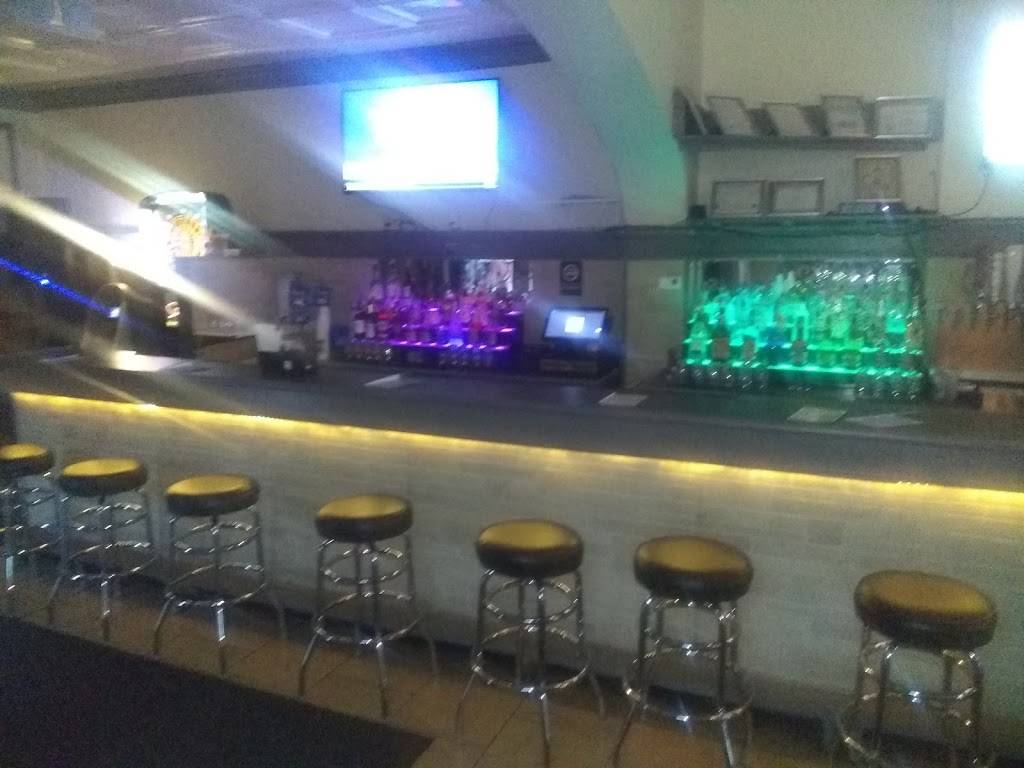 Hilltop Tavern | restaurant | 750 E Warrington Ave, Pittsburgh, PA 15210, USA | 4122515239 OR +1 412-251-5239