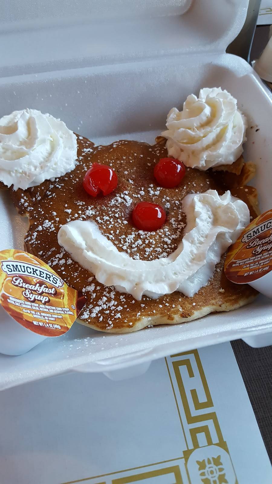 3 Brothers Restaurant | restaurant | 1220 S Eastwood Dr, Woodstock, IL 60098, USA | 8153385606 OR +1 815-338-5606