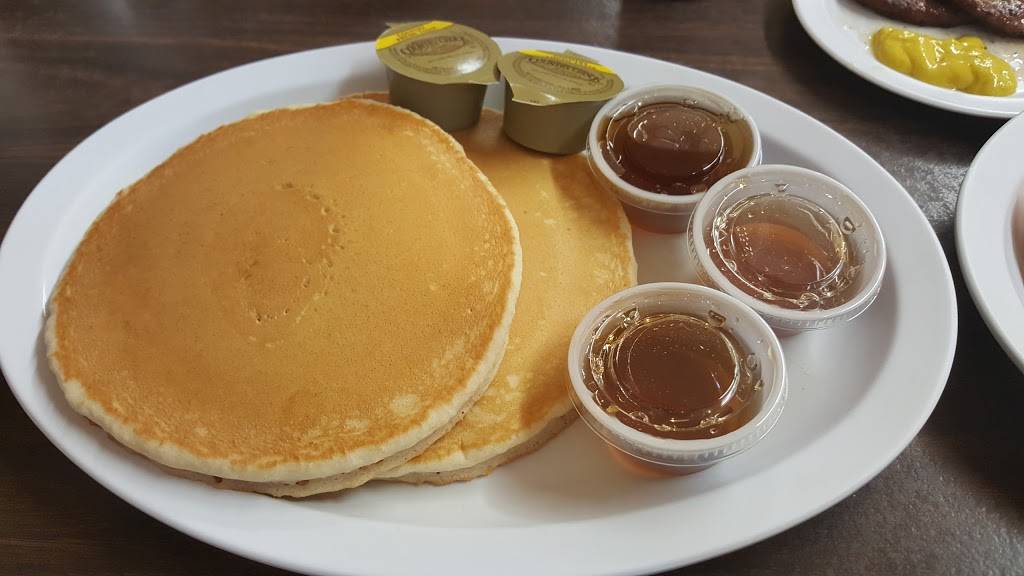 Kirks Restaurant | restaurant | 8430 Ravenna Ave SE, Waynesburg, OH 44688, USA | 3308662259 OR +1 330-866-2259