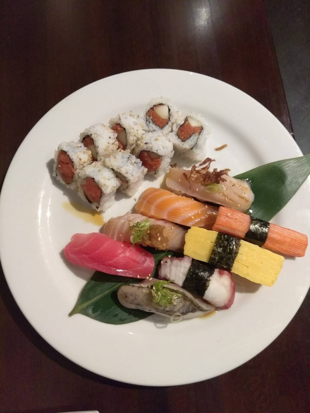 Oops! Sushi & Sake Bar | restaurant | 11670 Gateway Blvd, Los Angeles, CA 90064, USA | 3104788991 OR +1 310-478-8991