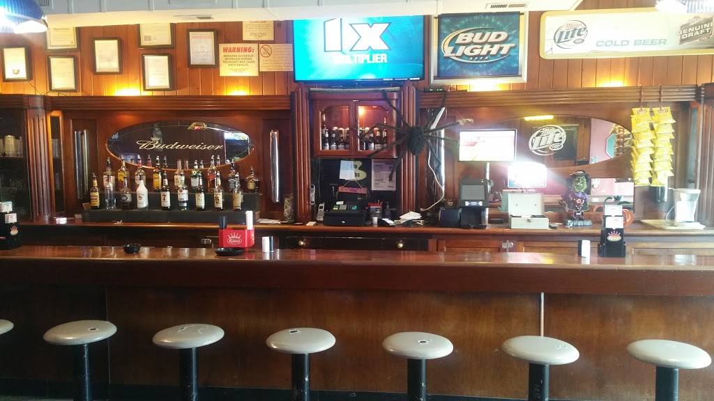 Auxvasse Bar & Grill | restaurant | 105 S Main St, Auxvasse, MO 65231, USA | 5733863636 OR +1 573-386-3636