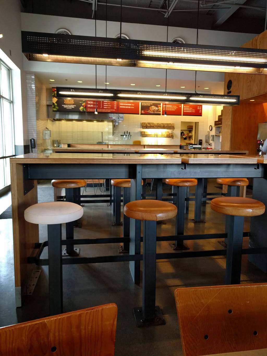 Chipotle Mexican Grill | restaurant | 1641 24th Ave NW, Norman, OK 73069, USA | 4053641269 OR +1 405-364-1269