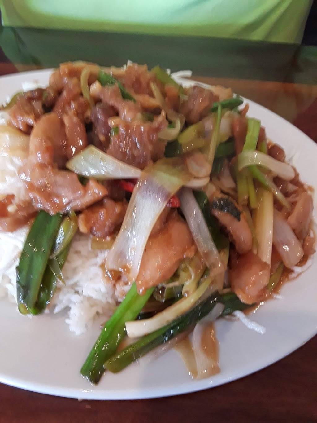 Frank & Yuens | restaurant | 1955 W Texas St, Fairfield, CA 94533, USA | 7074283230 OR +1 707-428-3230