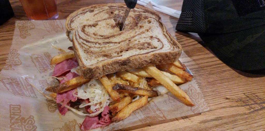 Primanti Bros. | restaurant | 4501 Steubenville Pike, Pittsburgh, PA 15205, USA | 4129216677 OR +1 412-921-6677