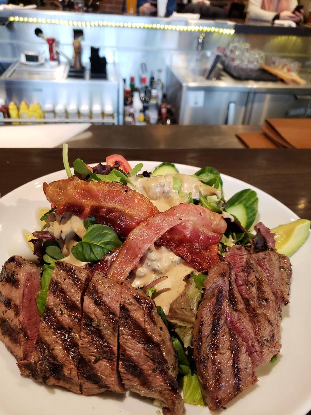 Mill St. Brewery | restaurant | 6301 Silver Dart Dr, Mississauga, ON L5P 1B2, Canada | 4167760490 OR +1 416-776-0490