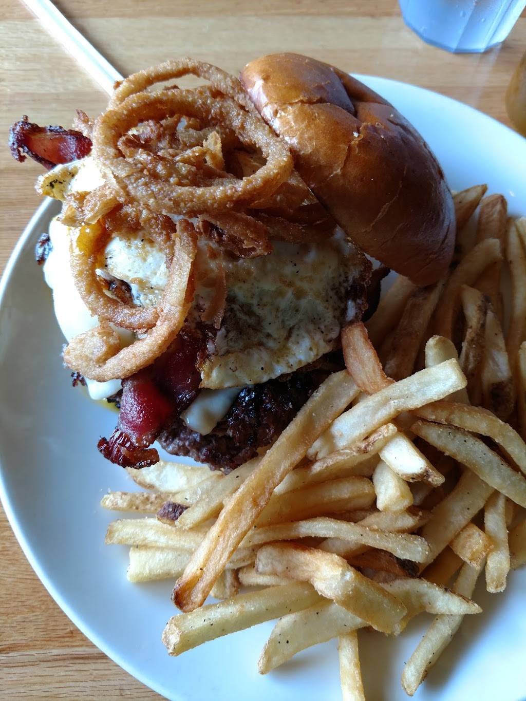 Applebees Grill + Bar | restaurant | 383 Springfield Ave, Newark, NJ 07103, USA | 9732423600 OR +1 973-242-3600