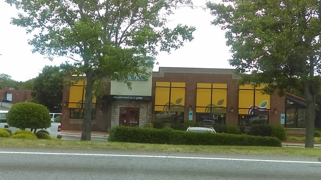 Applebees Grill + Bar | restaurant | 1240 Concord Pkwy N, Concord, NC 28025, USA | 7047956005 OR +1 704-795-6005