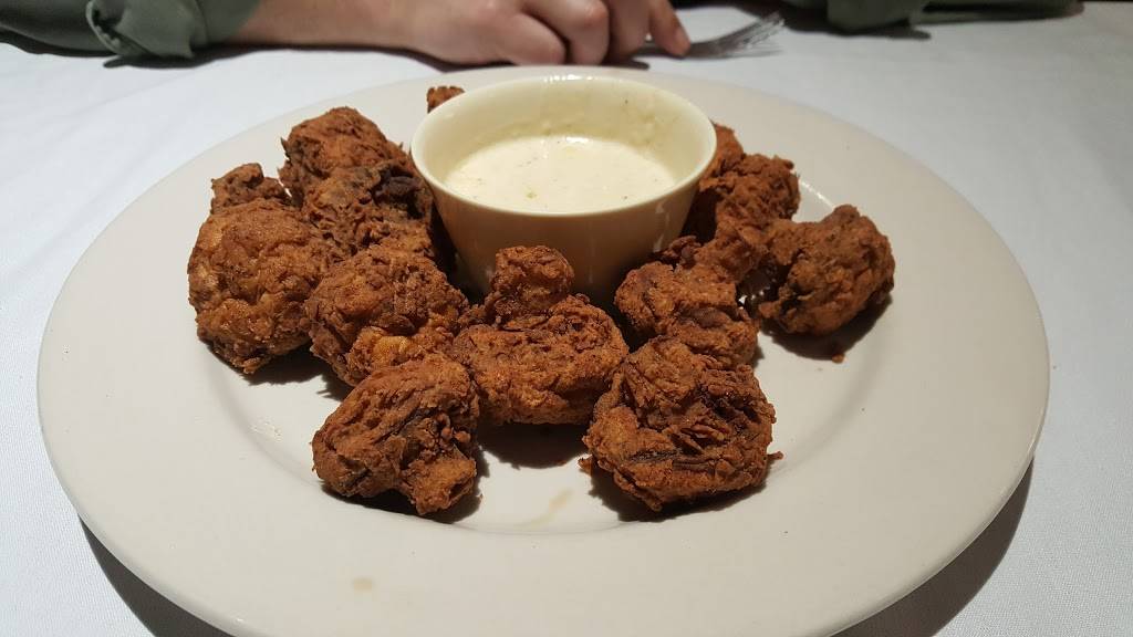 Beef & Bourbon | restaurant | 4946 Rigsby Ave, San Antonio, TX 78222, USA | 2106487902 OR +1 210-648-7902