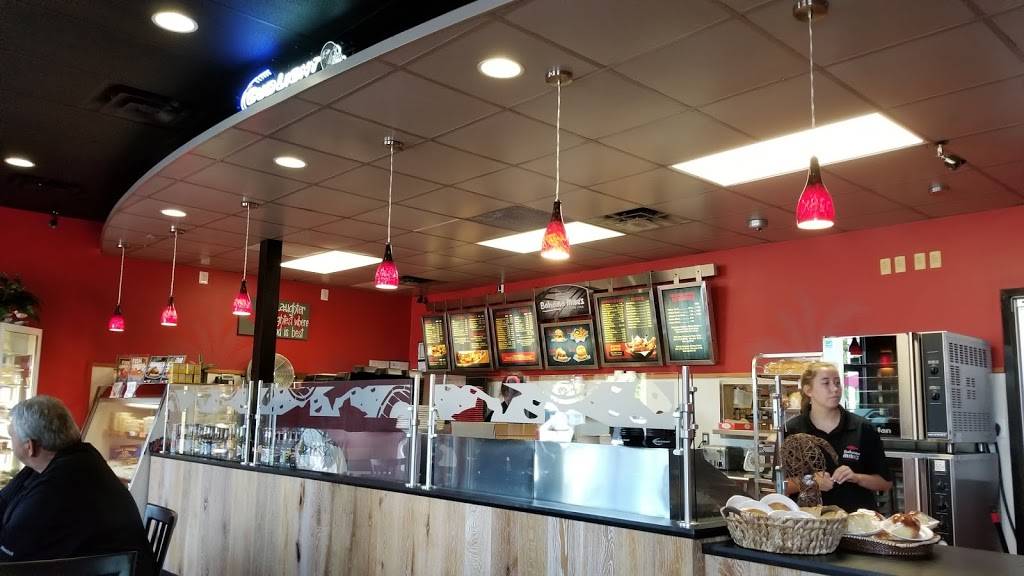 Bahama Mikes | restaurant | 8154 Ritchie Hwy, Pasadena, MD 21122, USA | 4105447800 OR +1 410-544-7800