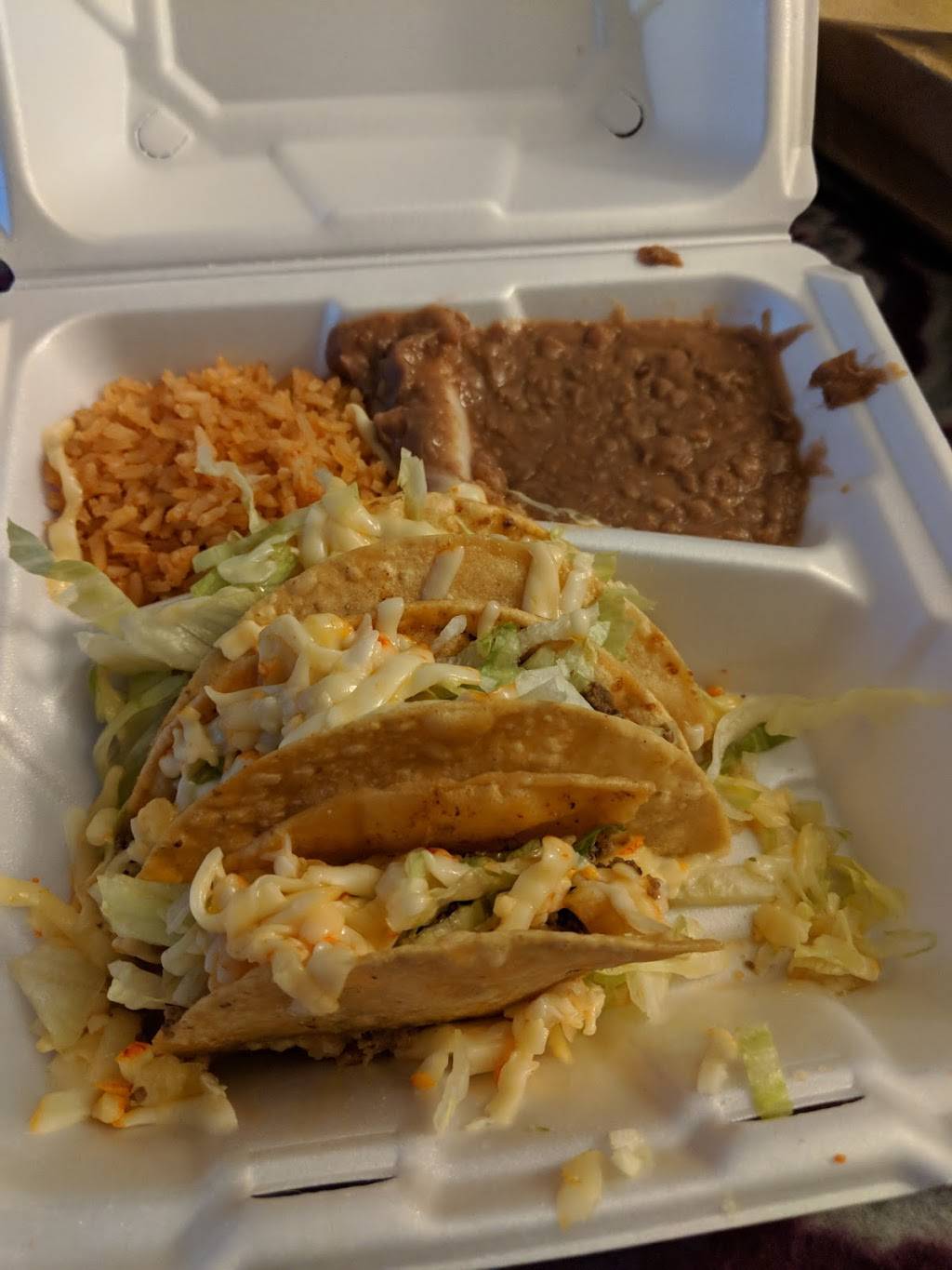 Dos Pesos Mexican Restaurant | restaurant | 11800 Belleville Rd, Belleville, MI 48111, USA | 7346975777 OR +1 734-697-5777