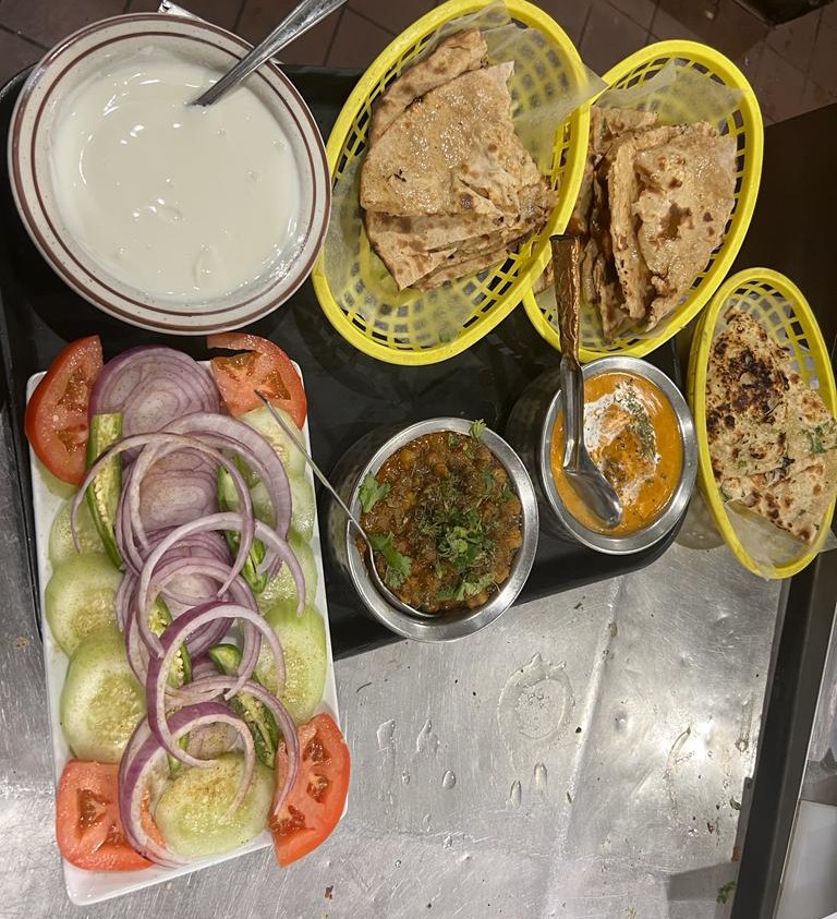 Royal Taj food & bar | restaurant | 5416 California Ave, Bakersfield, CA 93309, USA | 6616332222 OR +1 661-633-2222