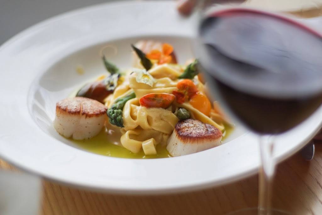 Bin 100 Restaurant | restaurant | 100 Lansdale Ave, Milford, CT 06460, USA | 2038821400 OR +1 203-882-1400